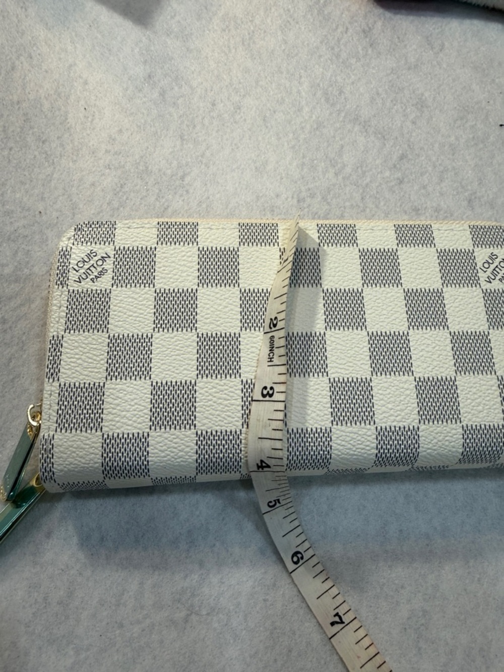 Lv Damier Azur double Zip Around Wallet - White/Gray - Picture 11 of 11